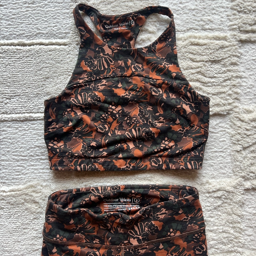 Outdoor Voices Sienna Abstract Floral TechSweat Set Size S - Picture 2 of 7